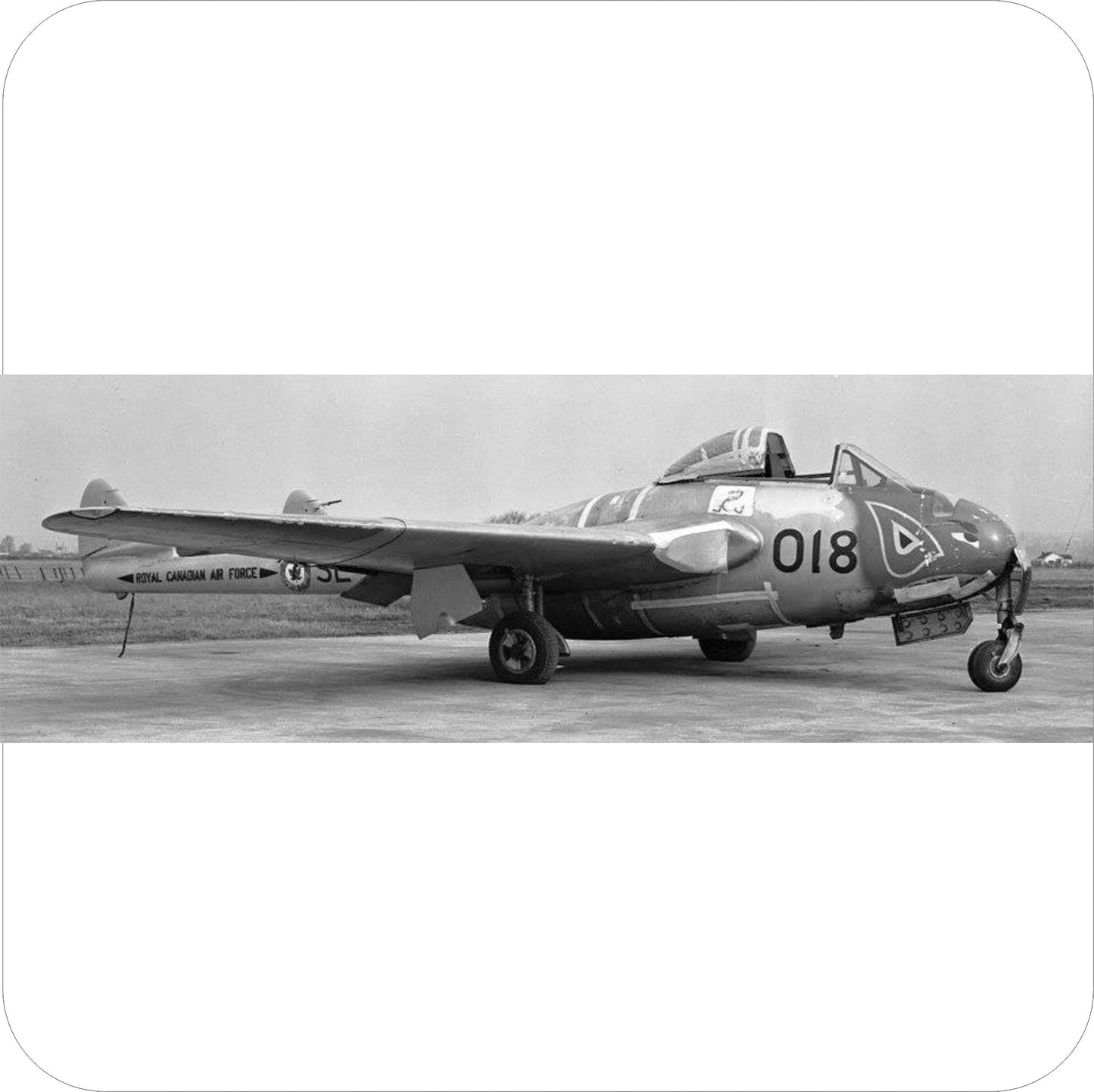 2021 - DeHavilland Vampire - S/N: 17018 - 442 [F] Sqn (1954)