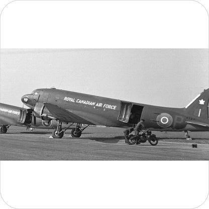 329 - Douglas Dakota III - 435 Sqn (1946)