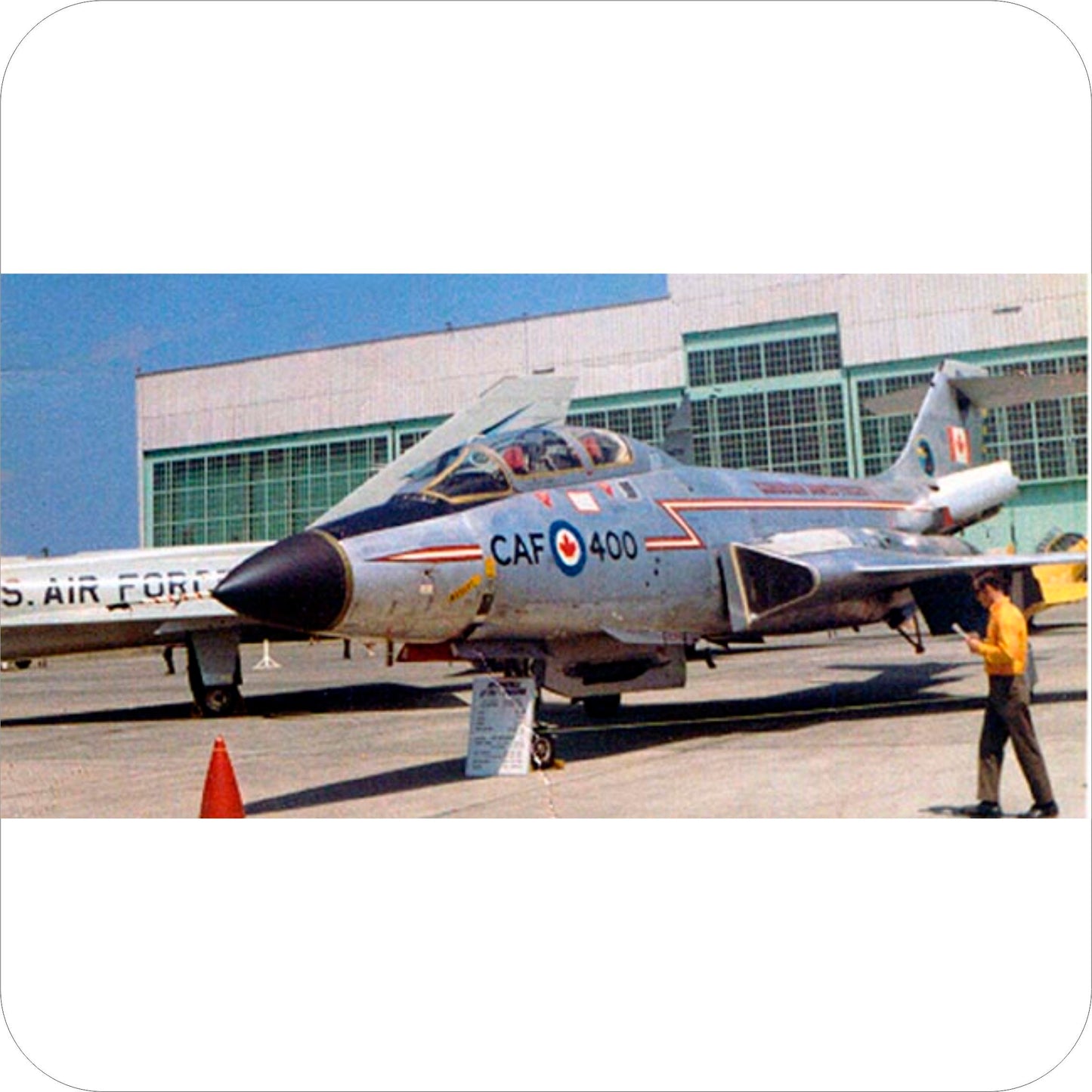 014 - McDonnell CF-101B Voodoo - 425 Sqn (1972)