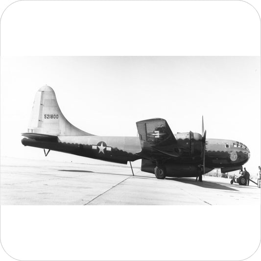 587 - Boeing B-29 Superfortress - USAF/NACA Bell X-1 Mothership