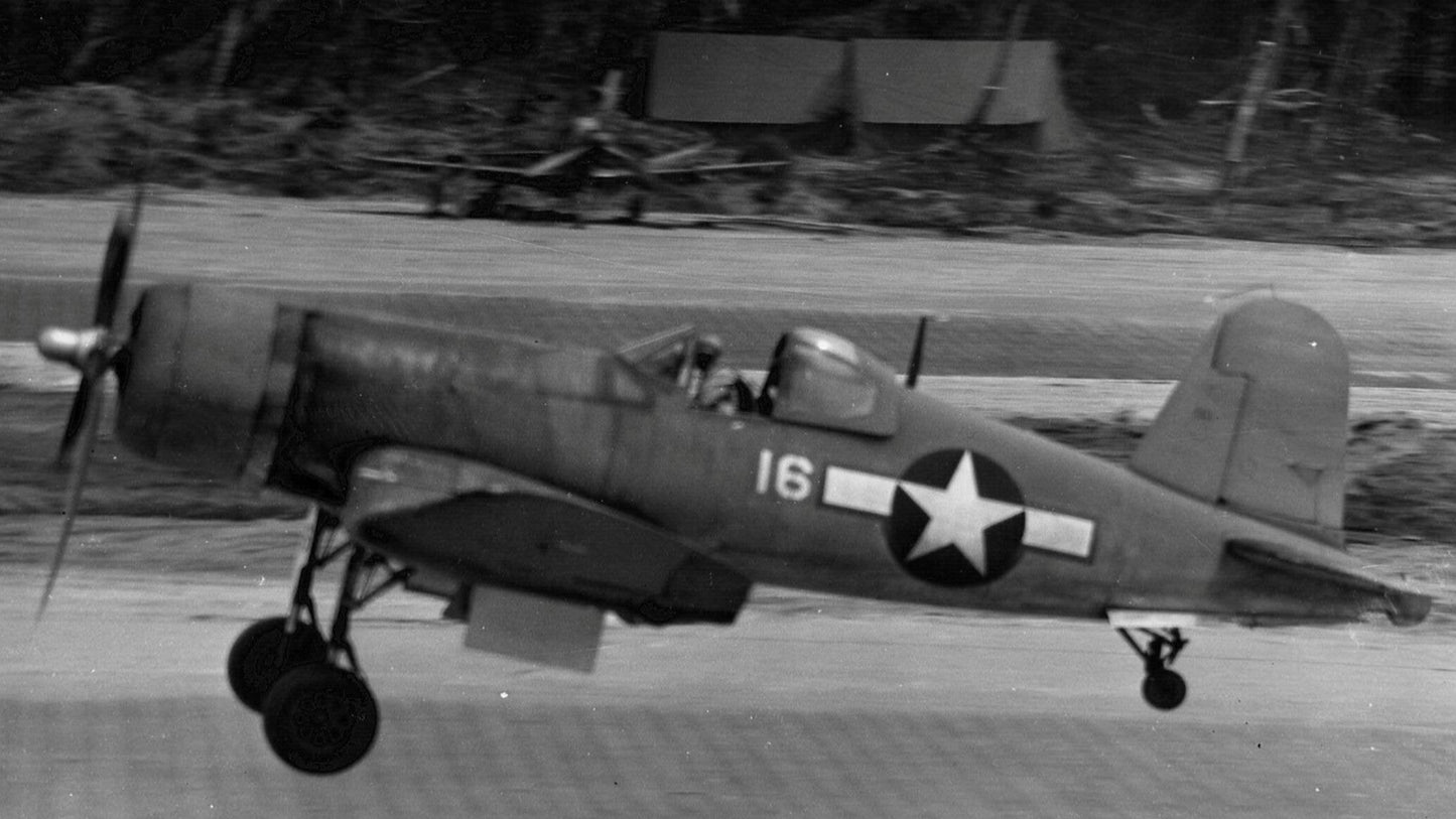 608 - Vought F4U-1A Corsair - USMC - VMF 214 (1943-44)