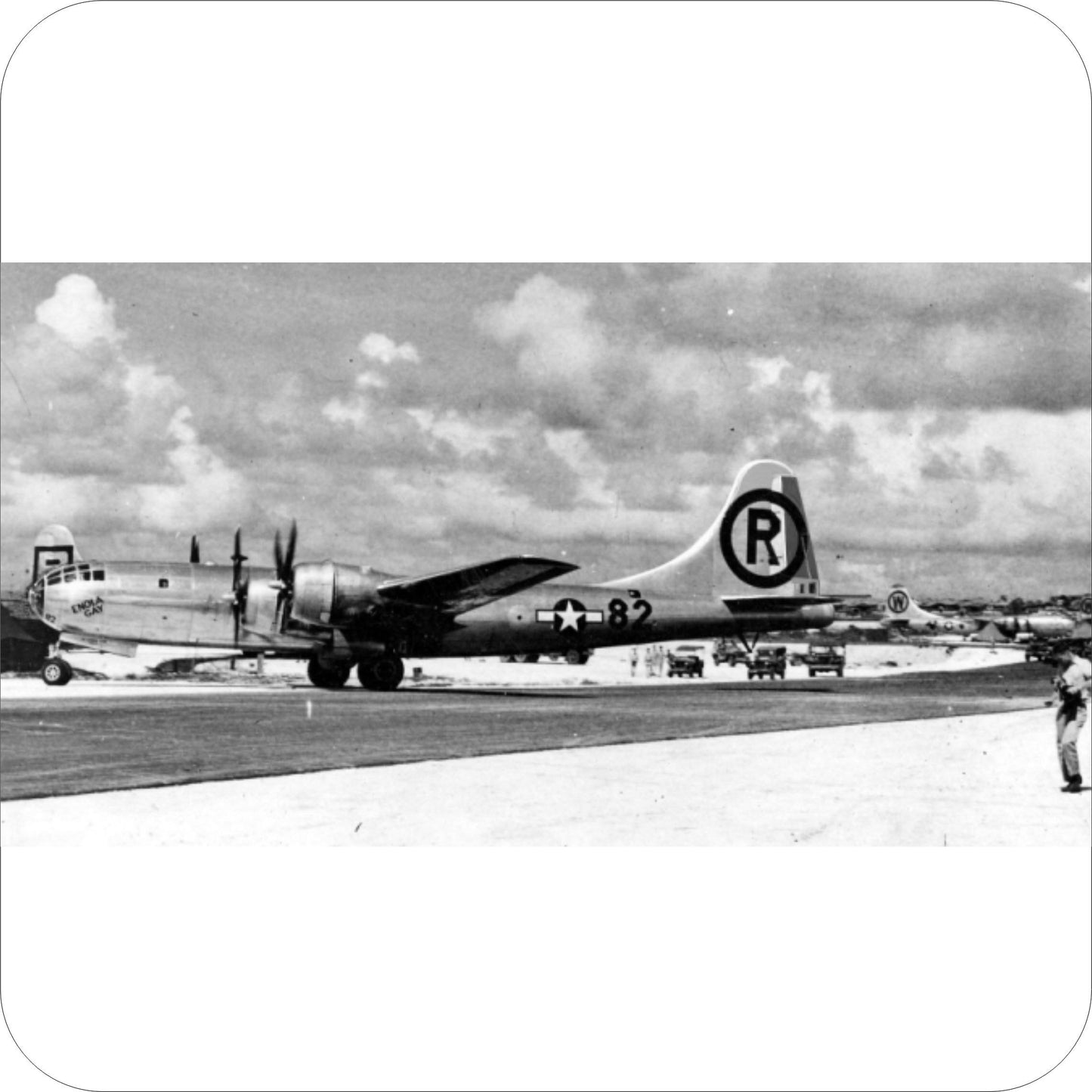 412 - Boeing B-29 Superfortress - USAF 509th Composite Group - "Enola Gay" (1945)