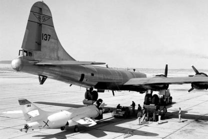 1079 - Boeing P2B-1S Superfortress - D-588 Carrier