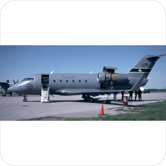 308 - Canadair Challenger 600 / CC-144 - FIP OA Grey